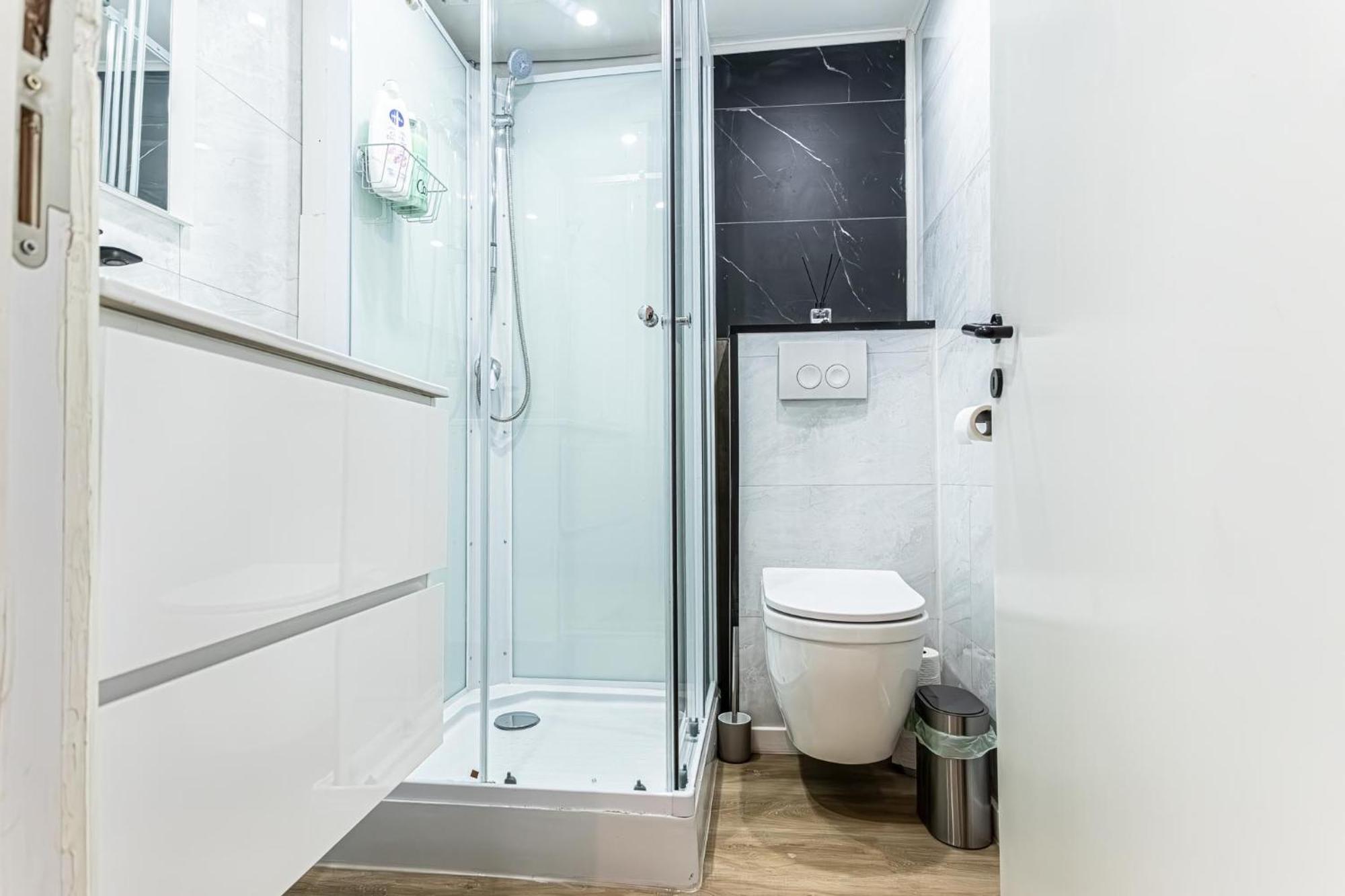 Spacious Shared 5Br Apt In The Heart Of Gent Екстер'єр фото